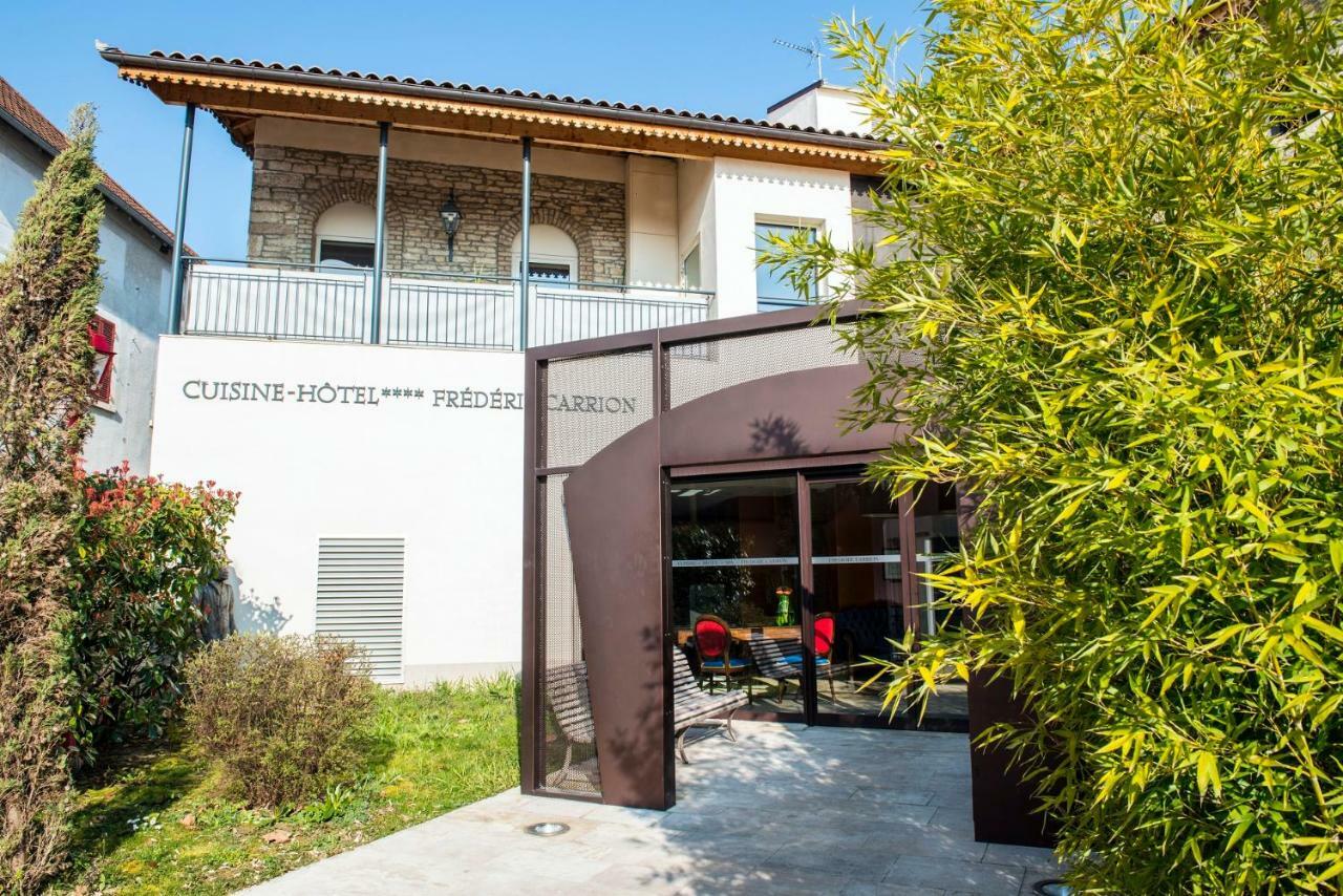 Hotel Spa Frederic Carrion Et Sa Table Gastronomique Viré Buitenkant foto